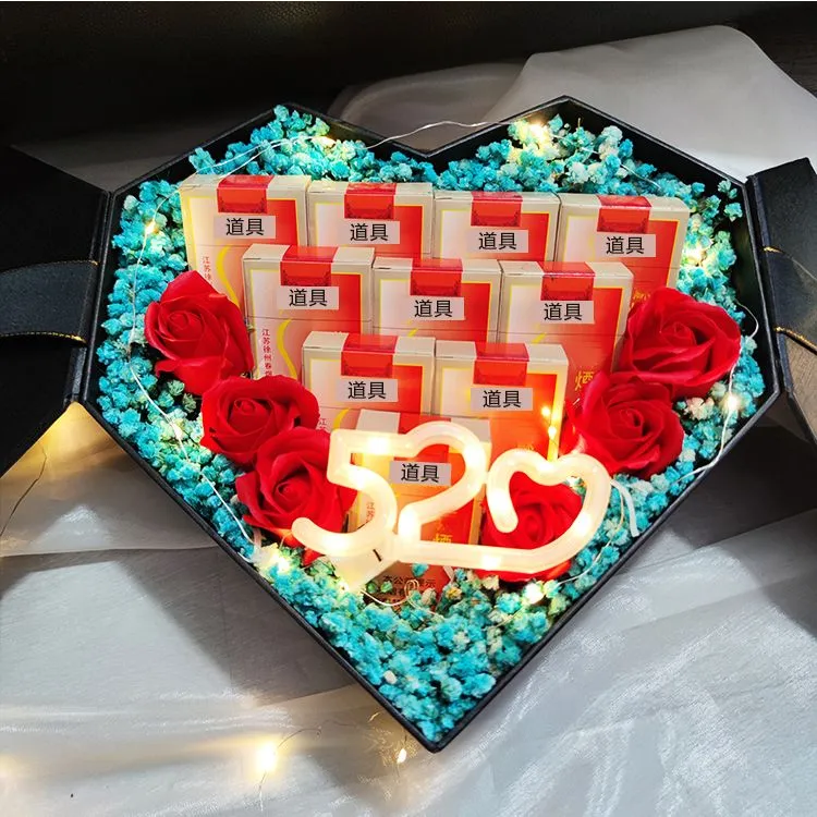 永生满天星玫瑰花装烟礼盒成品送男朋友老公生日礼物情人节diy