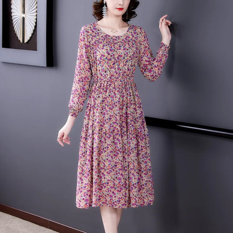 1110# 春秋新款碎花连衣裙女温柔风显瘦A字裙时尚洋气减龄裙子