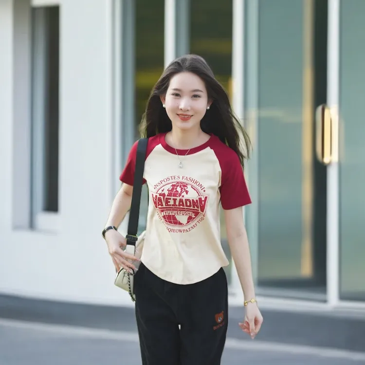 2025地球短袖T恤女｜微胖妈妈专享｜修腰显瘦｜弹力棉透气｜时髦高档