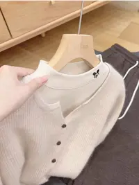 七言家米老鼠半高领软糯打底衫