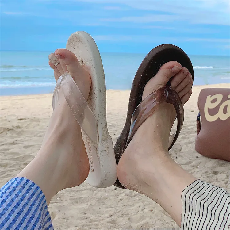 网红创意果冻带夹脚平底沙滩凉拖鞋女夏季防滑防臭海边度假人字拖
