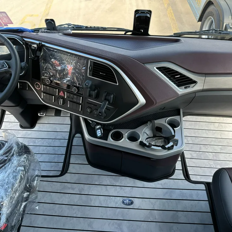 大货车专用航空铝地板脚垫地垫解放J6汕德卡德龙天龙乘龙欧曼豪沃