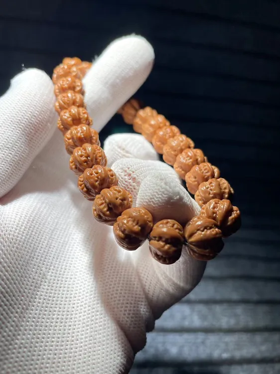 全品无瑕毕业级猴头精工京八棱手串原皮原色