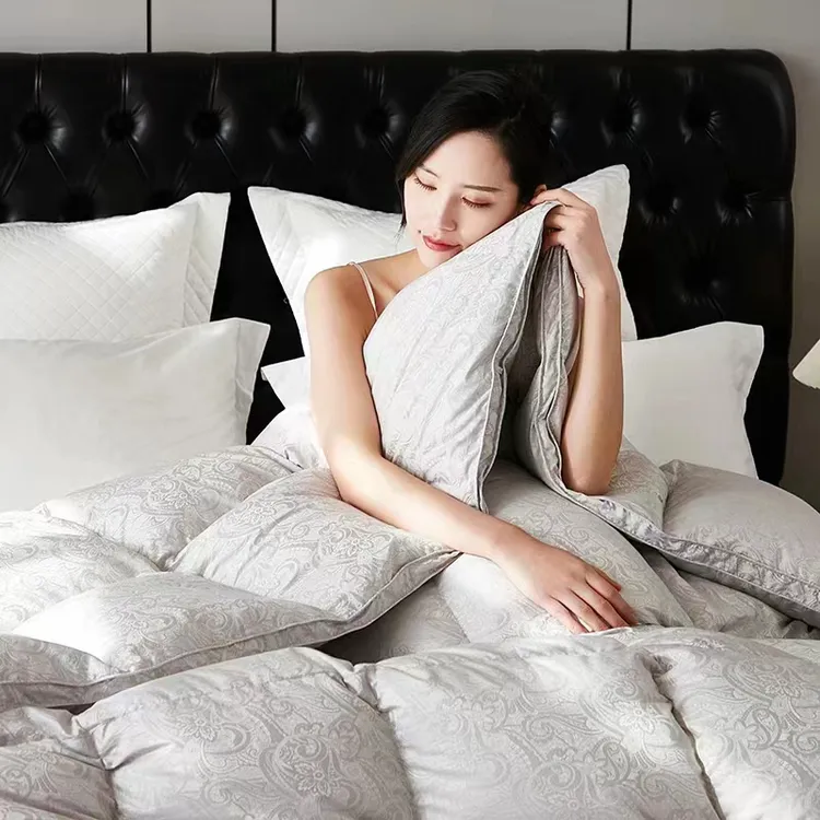 现场充绒 高支高密静音立体提花柔软加厚双人冬被单人被子被芯