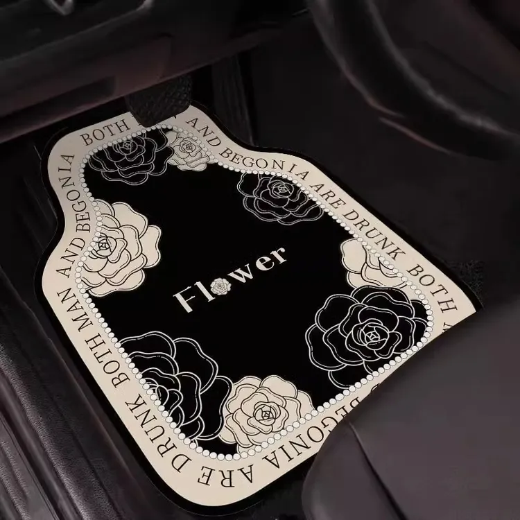 车载垫通用防踩脏车内地垫不挡刹车油门单片防滑汽车脚垫女士专用