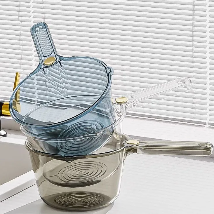 水勺家用厨房洗菜塑料舀水漂流打水仗洗澡洗头轻奢透明长柄浇水瓢