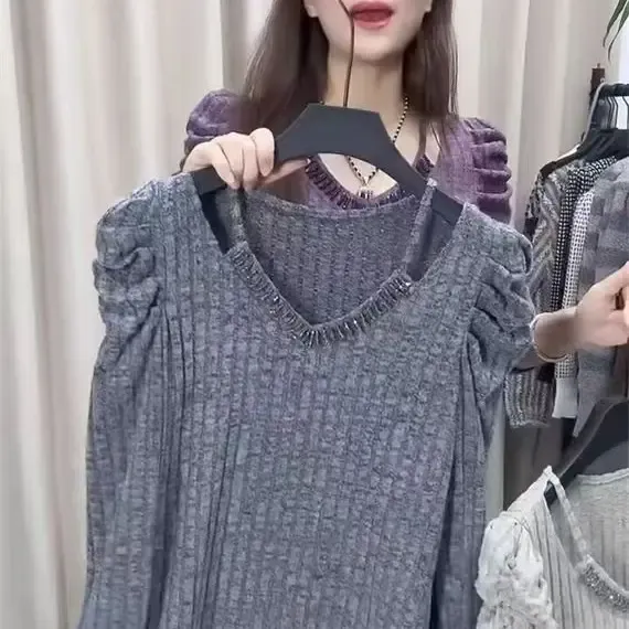 时尚小衫上衣舒适面料独特褶皱肩部上衣秋冬时尚百搭纯色打底衫