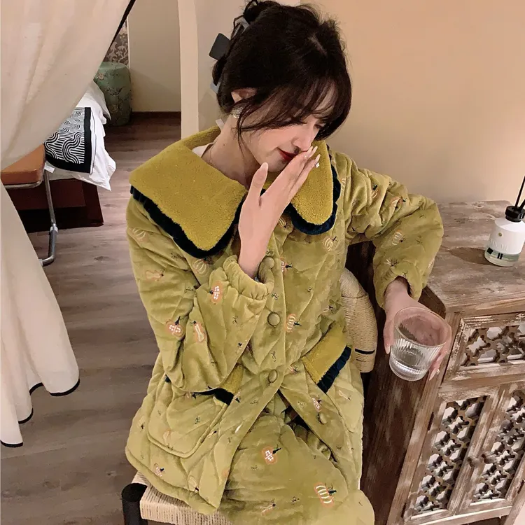 百家亲三层夹棉南瓜刺绣加绒加厚可外穿翻领女睡衣冬季家居服套装