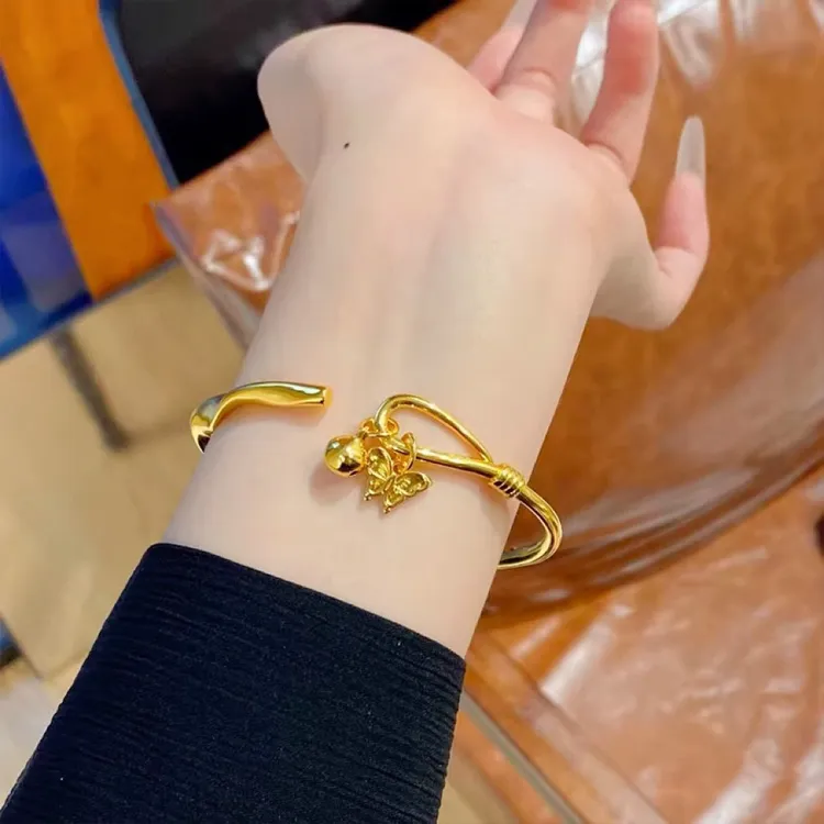 黄铜手镯 亮晶小蝴蝶铃铛莫比乌斯手镯女个性轻奢高级感手饰
