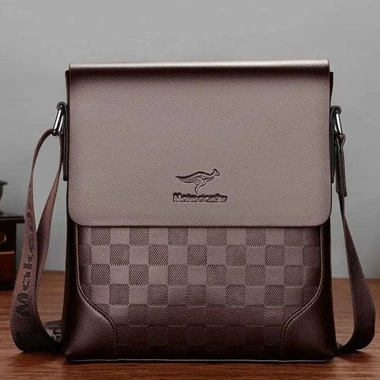 男包新款男士斜挎包竖款休闲挎包单肩出差上班商务包盖式