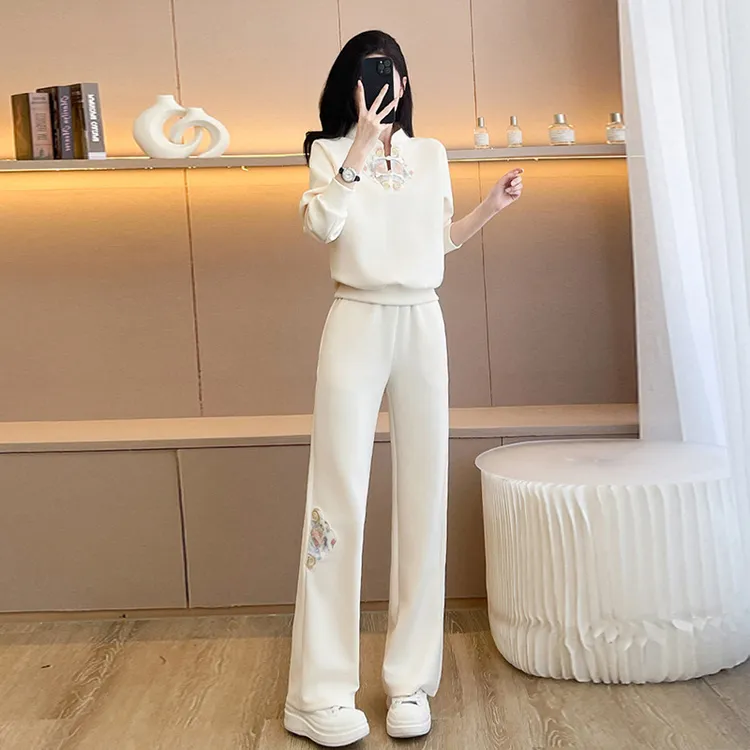 新中式国风休闲运动套装女秋洋气显瘦高级感刺绣卫衣阔腿裤两件套