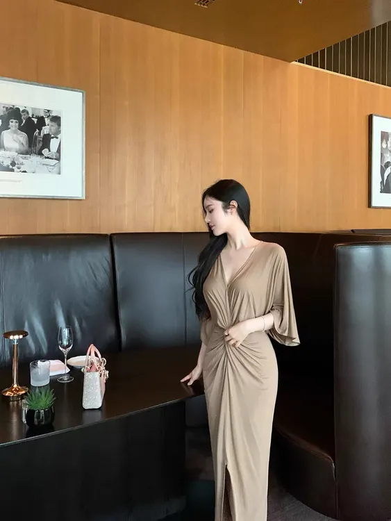 2025夏季新款 【gui妇姐姐】冰凉感慵懒长裙法式优雅气质性感连衣裙