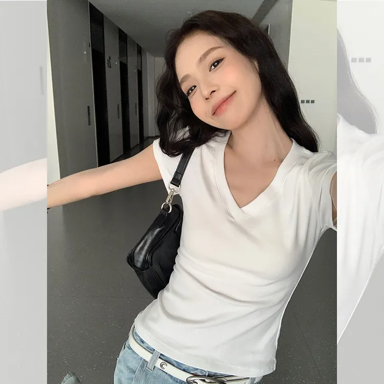 V领设计感纯色正肩短袖t恤女夏季极简辣妹减龄修身显瘦打底上衣服