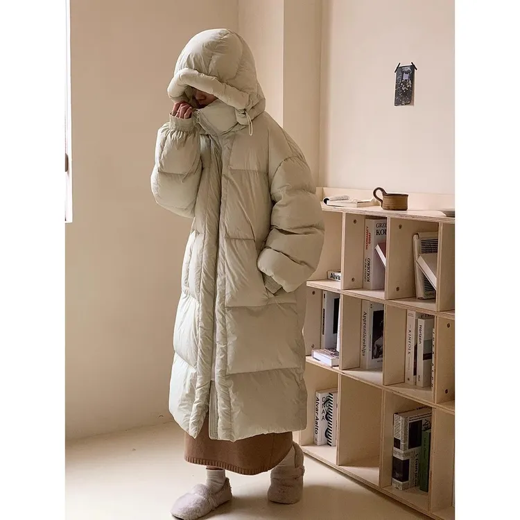 欧货羽绒服女超长款连帽过膝加厚宽松白鸭绒大被子简约保暖外套