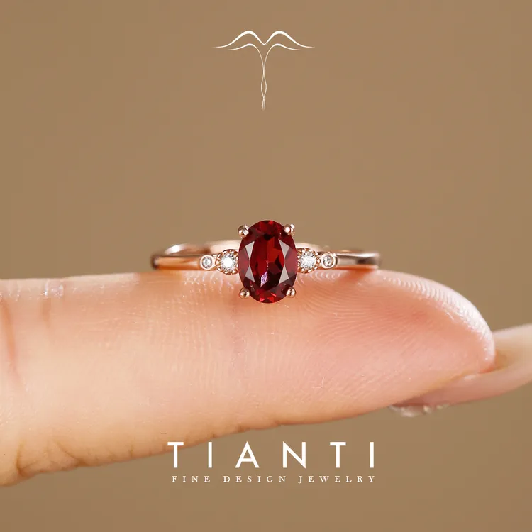 洛神天然石榴石戒指S925银1克拉5X7mm蛋形鸽血红活口可调节设计款