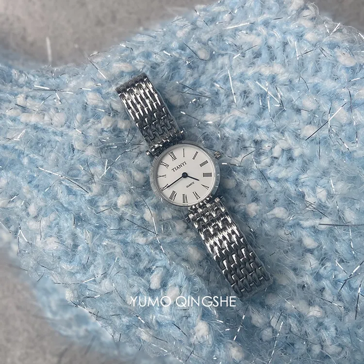 浪家同款超薄极简风女防水钢带潮流时尚女士蓝宝石石英手表腕表