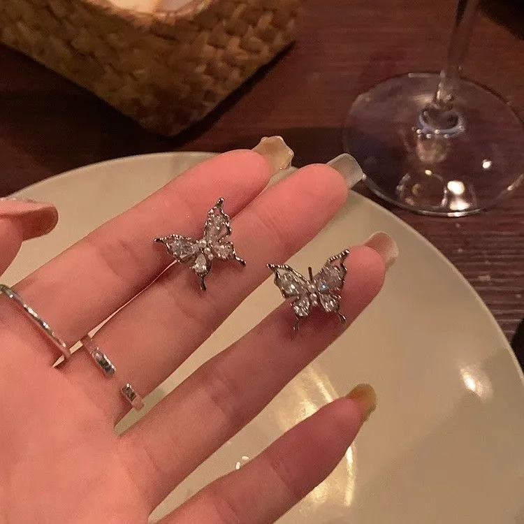 铜合金耳饰 【宿命】精致小巧蝴蝶珠珠耳环轻奢小众耳钉高级耳饰女