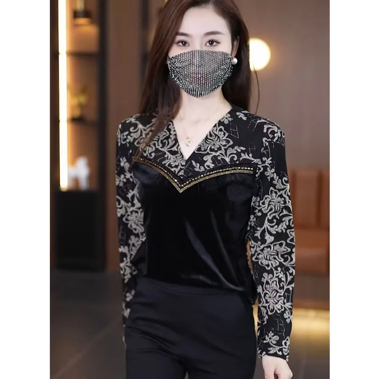 胖妹妹大码V领碎花拼接T恤衫2023秋冬季新款时尚百搭打底衫上衣潮