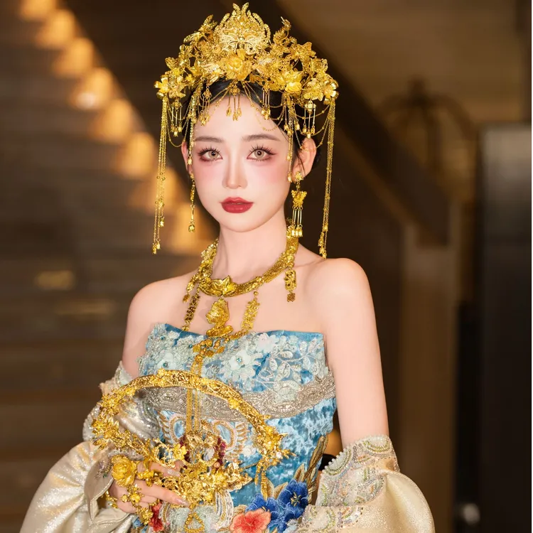 Z8094中式婚礼金色奢华精致凤冠龙凤褂秀禾服古风汉服新娘头饰