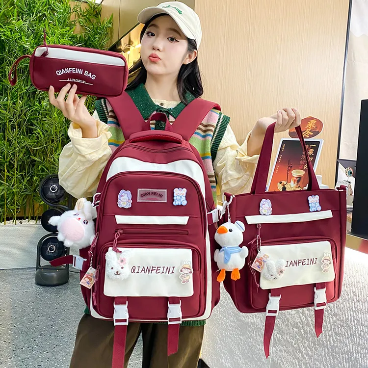 书包初中女生高颜值可爱大容量高中生小学生三到六年级背包双肩包