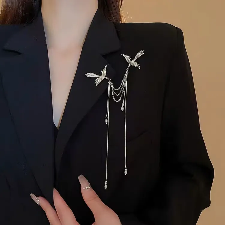 合金胸针 国风凤凰流苏胸针高端时尚胸花别针设计感小众西服配饰