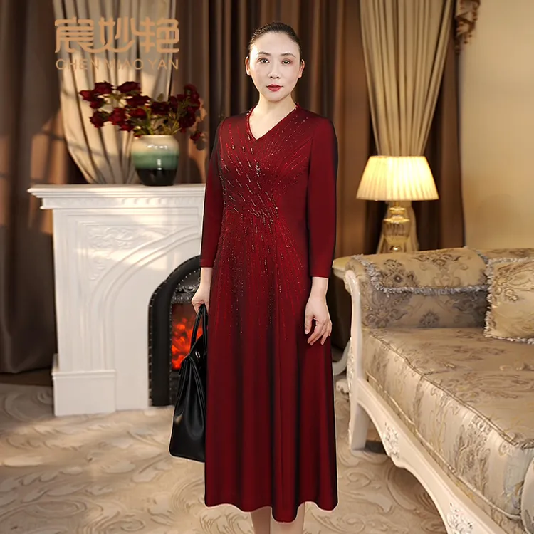 新款修身显瘦大码喜婆婆喜妈妈婚宴礼服平时可穿酒红色气质连衣裙