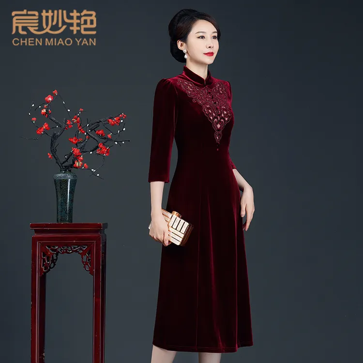 宸妙艳秋冬红色大码丝绒连衣裙复古国风长款大码高贵优雅气质旗袍