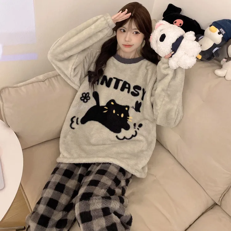 冬季新款卡通灰色黑猫珊瑚绒睡衣女加绒加厚高级舒适家居服可外穿