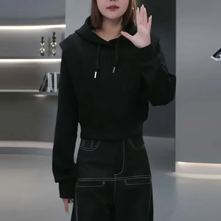 春秋新款时尚女装休闲风百搭连帽长袖卫衣时髦洋气简约短款上衣潮