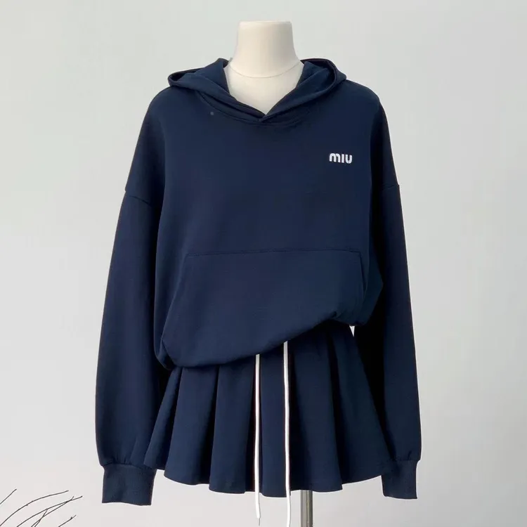 秋季裙子套装2024新款儿童休闲时尚长袖卫衣女孩洋气两件套潮