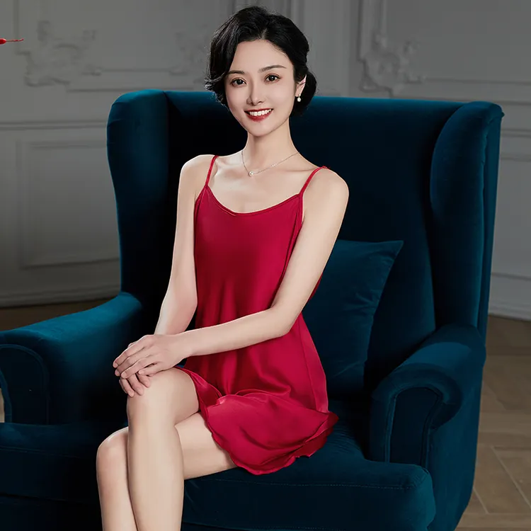 夏季女士睡裙冰雪丝薄款透气内搭睡裙吊带性感睡衣宽松家居服大码