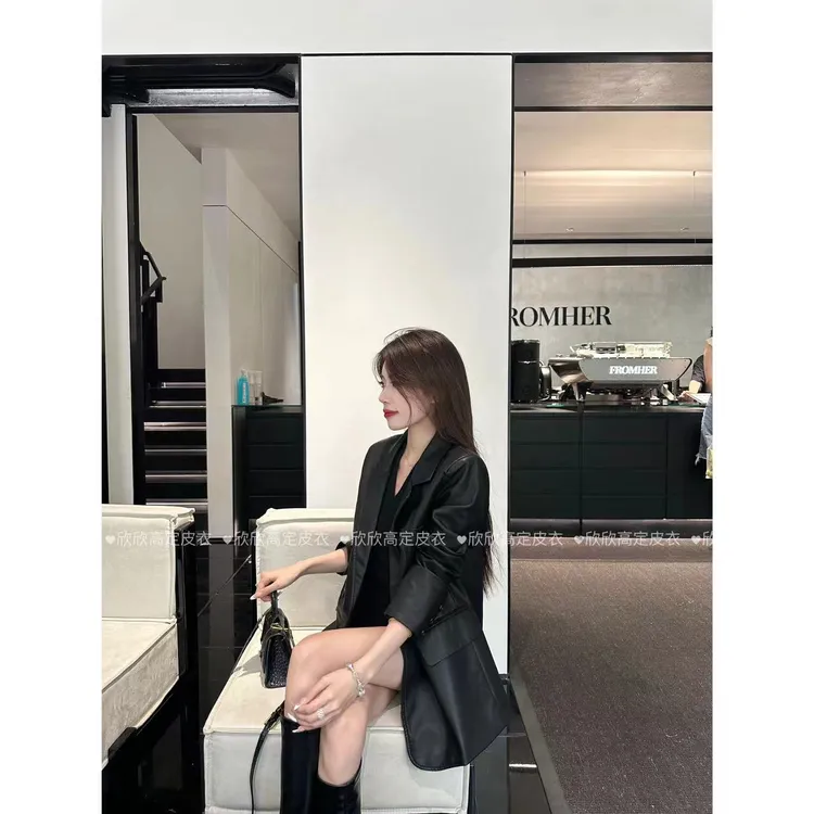 2024年秋季新款设计高级感炸街西装皮衣外套网红气质韩版宽松9971