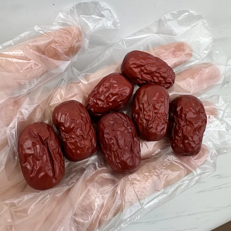 新疆金丝小红枣皮薄核小肉多细腻500克