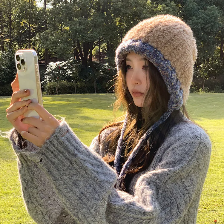 【猫仔Kitten】好温暖~拼色毛绒帽子冬季保暖长辫子毛毛针织帽女