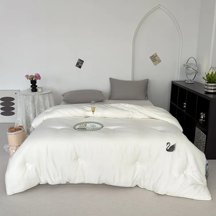 简单生活被子 蚕丝羽绒蛋白冬被 冬季新品