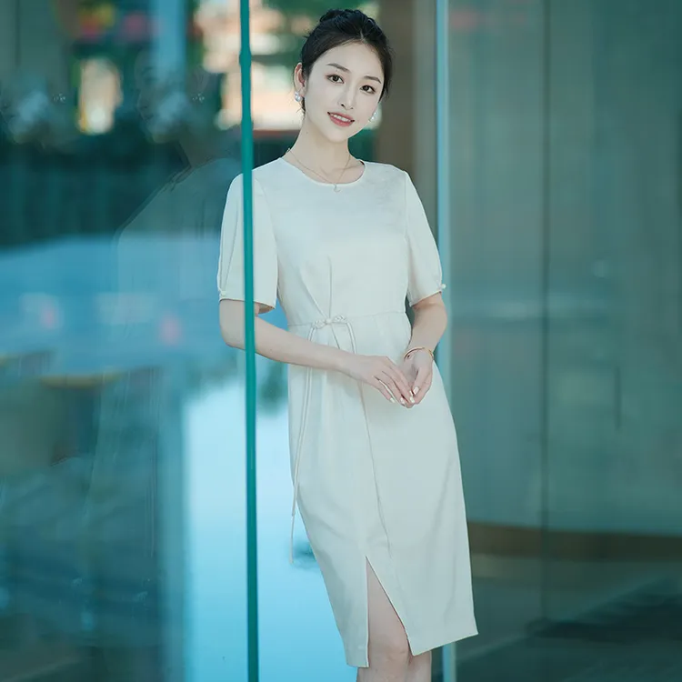 杏色新中式提花连衣裙女2025夏季新款优雅气质修身显瘦中长款裙子