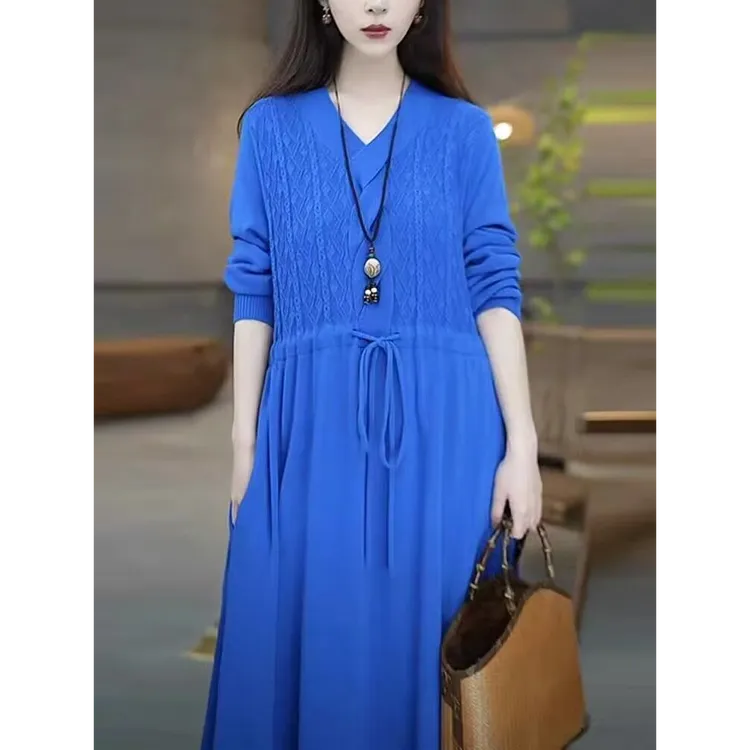 新款针织提花配大衣连衣裙洋气宽松毛衣裙外穿女秋冬高贵遮肚子肉