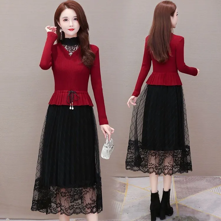 秋冬季配大衣针织连衣裙女2025年新款假两件套蕾丝长款过膝毛衣裙