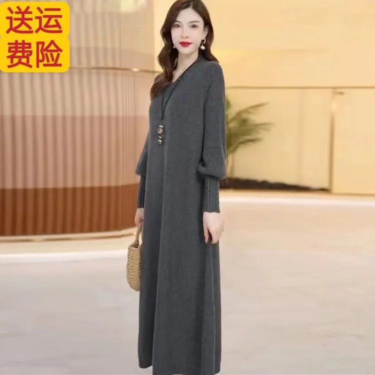 胖m网红爆款秋冬款加厚针织V领毛裙女遮肉显瘦高档时尚长款连衣裙