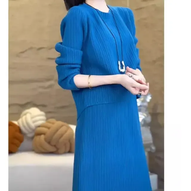 2025冬季新款内搭一整套别致绝美湖蓝色前短后长针织两件套装裙女