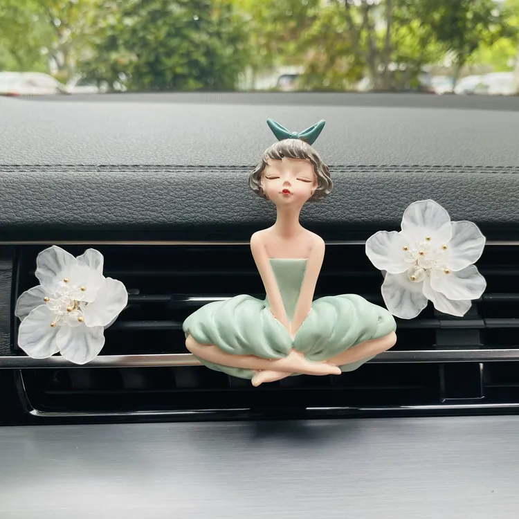 北欧少女出风口插出风口装饰香薰清香香型香片用品车载好物