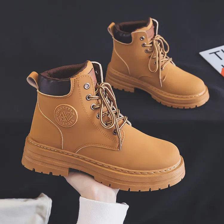 情侣短靴春新款英伦风厚底百搭机车马丁靴大黄靴