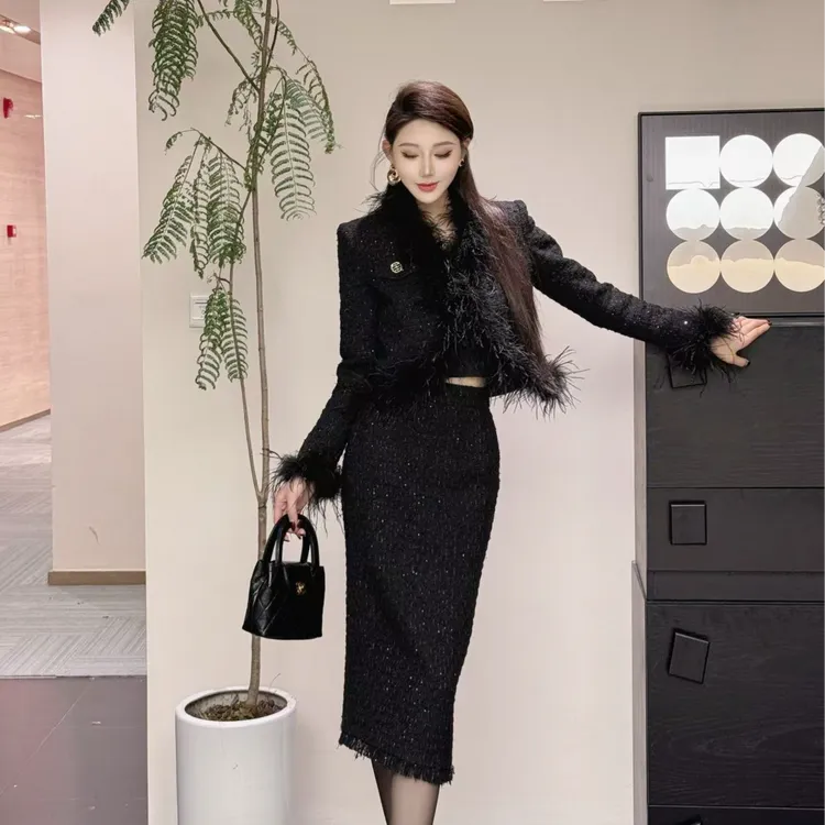 2024秋冬新款显瘦气质小香风时尚套装24860