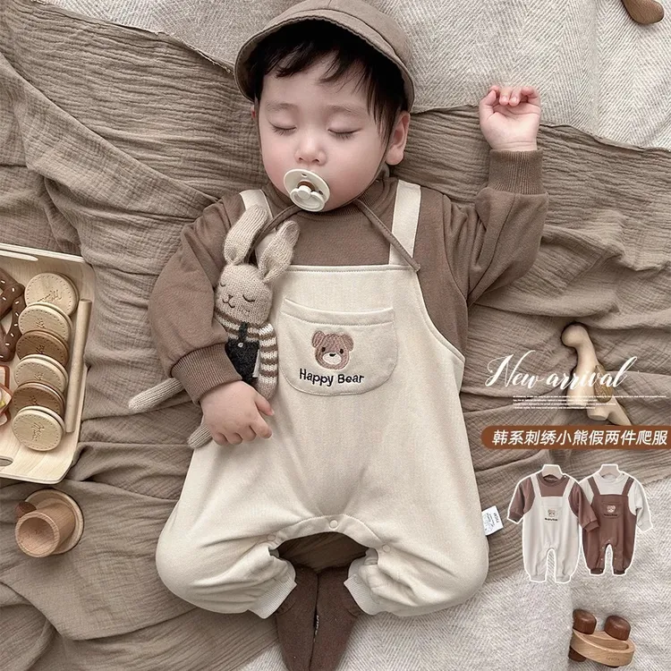 2025春秋新款婴儿韩系假两件背带连体衣可爱刺绣小熊长袖卫衣爬服