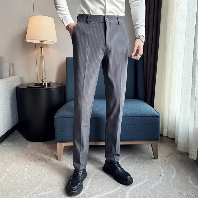 新款春季男士休闲裤韩版潮流小脚裤修身条纹裤男生黑色西裤长裤子