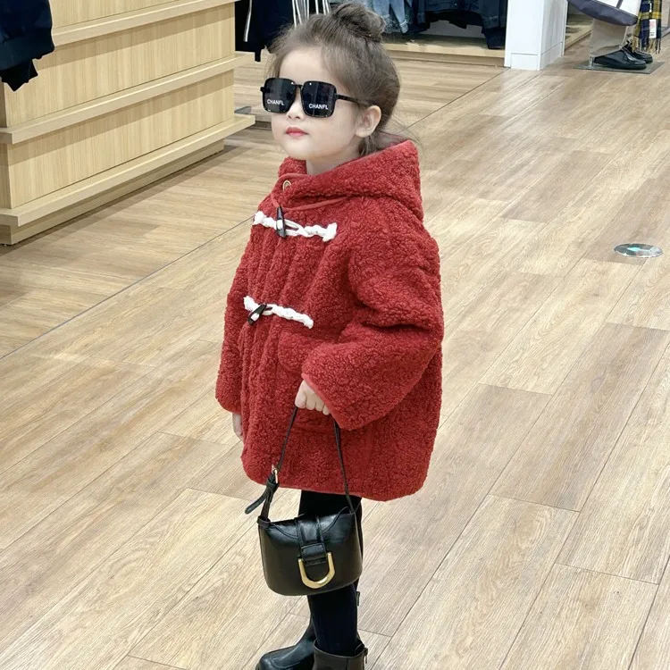 女童韩版外套2023冬季新款加绒加厚一体绒连帽中长款女童洋气外套