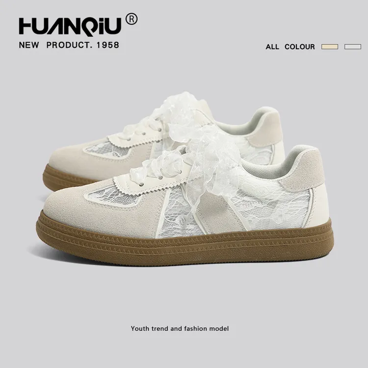 环球学生蕾丝透气防滑德训鞋女2025小众薄款虚拟恋人休闲百搭板鞋