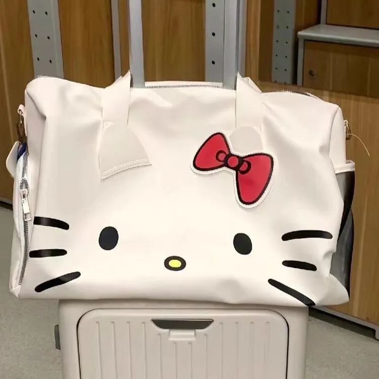网红凯蒂猫旅行包全皮质防水耐磨卡通行李袋短途出行便捷手提包
