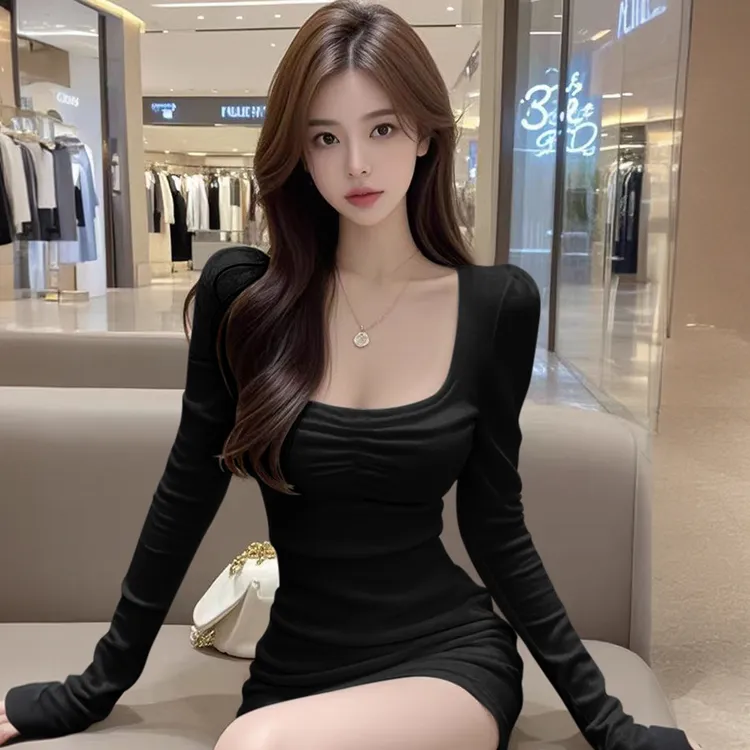 纯欲辣妹风方领褶皱长袖连衣裙女温柔气质御姐范收腰显瘦包臀短裙