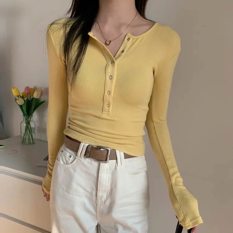 2025秋冬季长袖T恤女套头单排扣中腰打底衫半开领V领紧身时尚上衣